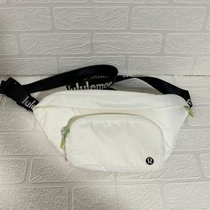 Lululemon white bum bag